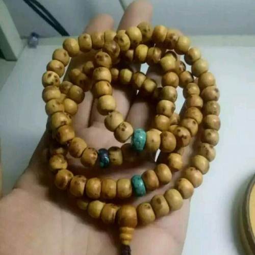 漯河市召陵交警对幼儿园校车进行安全检查‘beat365官网’(图3) beat365官网