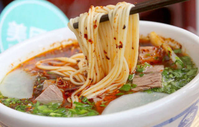 beat365官网_莲香岛:四个症状说明宫寒了 宫寒调理有秘方(图2) beat365官网