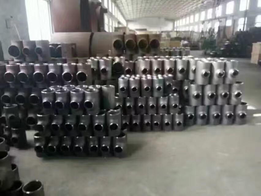 雪中裸跑的教育方式,裸奔弟是中国父母教育无法诞生的产物?_beat365官网(图3) beat365亚洲体育官方网站